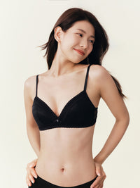 Wireless Light Pad Lace Bra