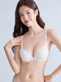 LINNEA, Wired Lace Medium Pad Bra - 8F5-OffWhite