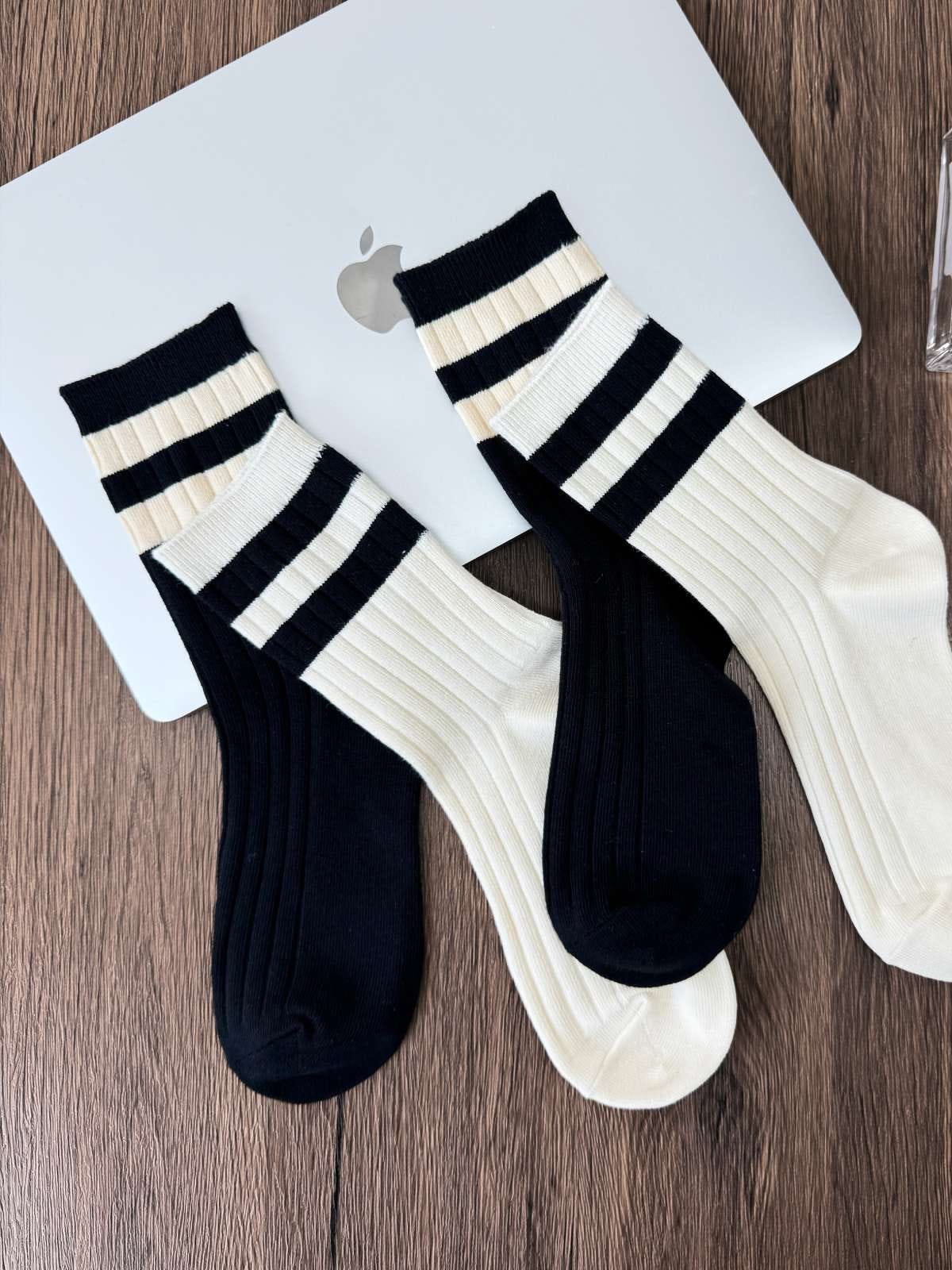 CHRISTINE FANCY, Sporty Stripe Regular Socks - 8S6-Black